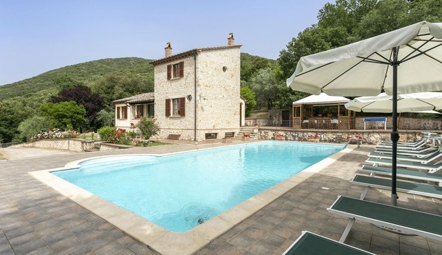 Cozy home in Guardea TR