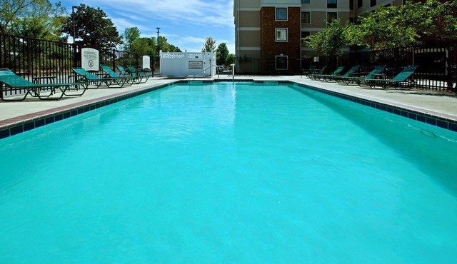 Cozy Suite | Free Breakfast + Pool