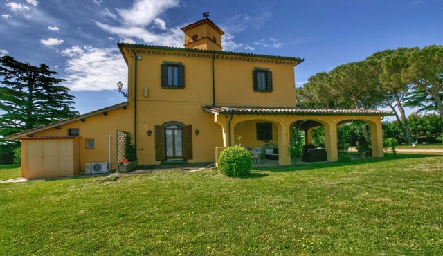 Cozy Villa in Graffignano Italy with Swimming Pool