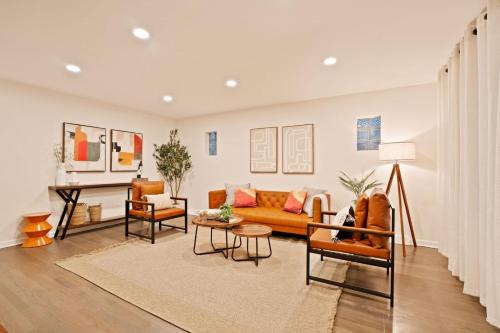 Cozy Westchester Retreat Near Chicago & Parks