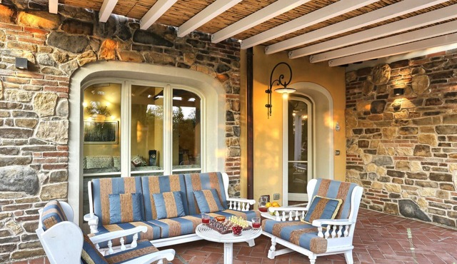 Dimora San Jacopo, Amazing villa with p/pool, outdoor Jacuzzi and children playground