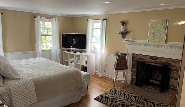 Disney Dreams in Spacious 5-bedroom house in lovely Ridgefield paradise