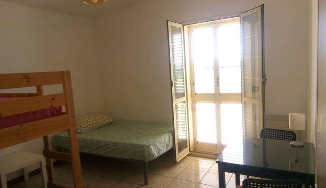 Double room for rent with private bathroom