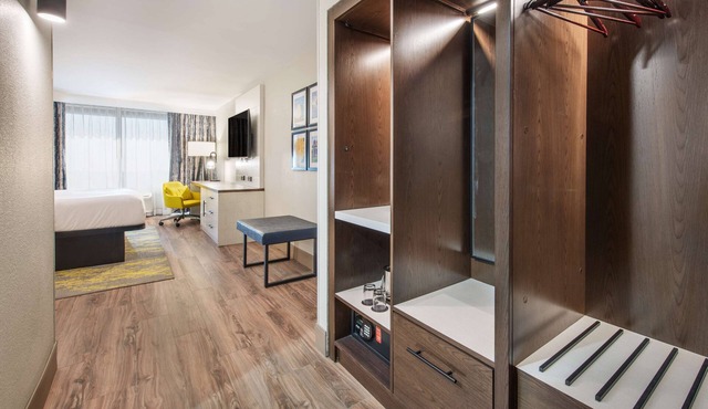 Doubletree by Hilton Monroe Township Cranbury