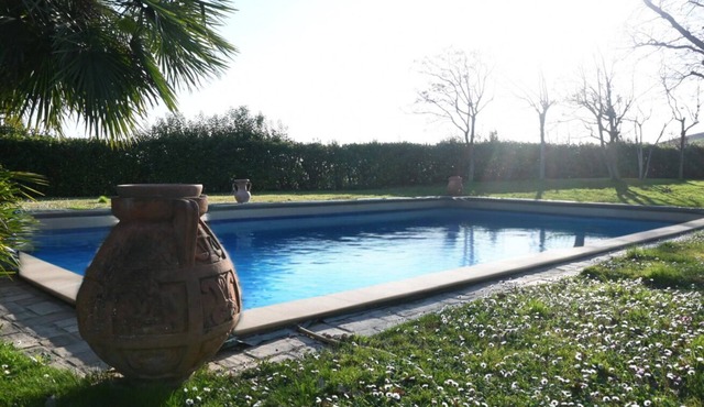 Dream House – Villa with Garden and Swimming Pool