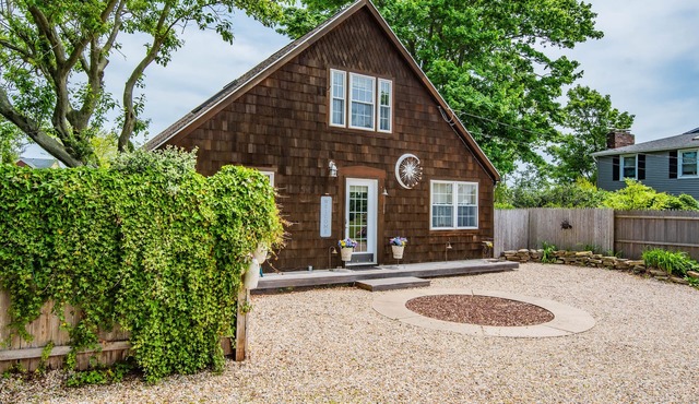 Driftwood Cottage @ Saybrook Point Marina, 2 King Beds