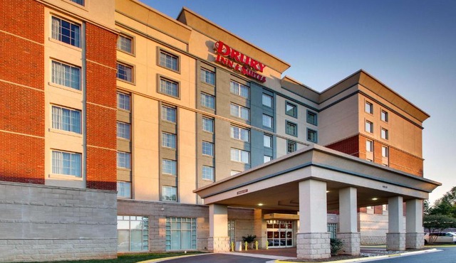 Drury Inn & Suites Charlotte Northlake