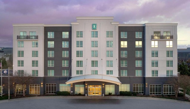 Embassy Suites by Hilton Dulles North Loudoun