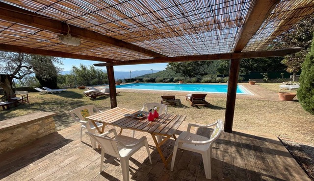 Exclusive manor close to Spoleto 8 guests - Private swimming pool