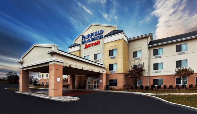 Fairfield Inn & Suites by Marriott Toledo North