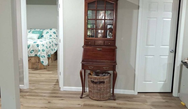 Fantastic 3-bedroom private apartment with hot tub and sauna