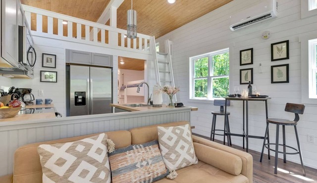 Fern Cottage in Menlo, GA! Surrounded by Nature