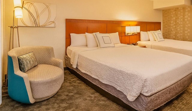 FOUR Comfortable Units Close to Arlington House! Onsite Parking & Starbucks