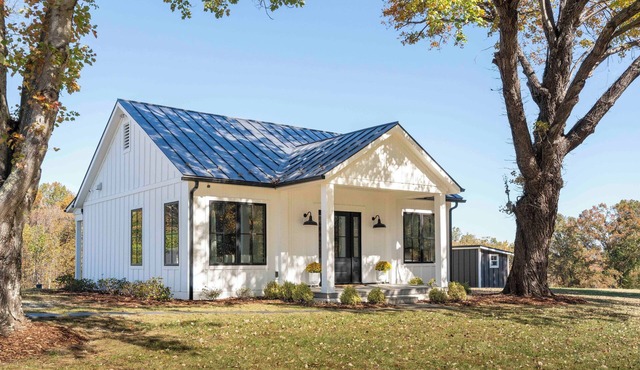 Fox Cottage – Modern Wine Country Retreat in Afton, VA