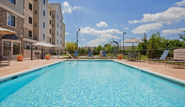 Free Breakfast. Seasonal Outdoor Pool. Gym. Near Longwood Gardens! Your Next Trip!