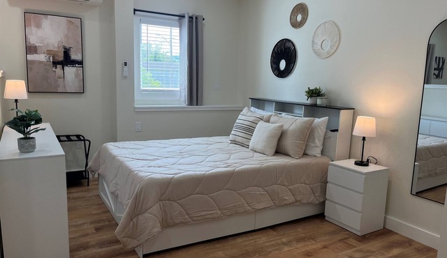Full Renovation, new construction throughout. 7 of 8 Studios, 1 mile to ASV