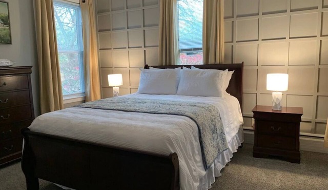 Fully Furnished 1BR Apartment