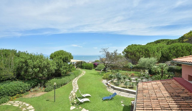 Giannella - Villa on the beach - Wi-Fi - A/C - By LinkHouses