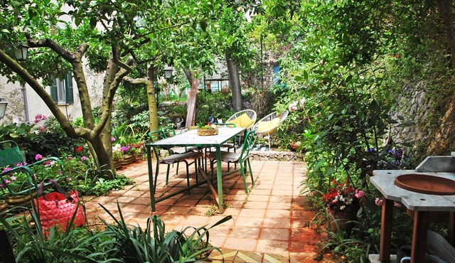 Giardino dei limoni nel Borgo di Maranola a Formia