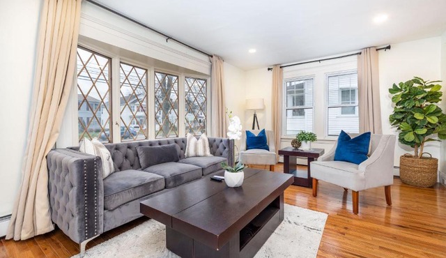 Gorgeous 3 bedroom - 9 mins to Hartford, Connecticut