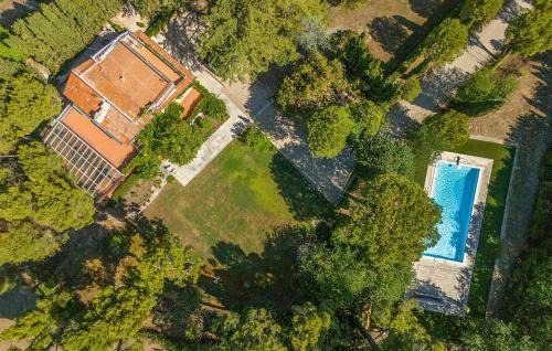 Gorgeous Home In Offida