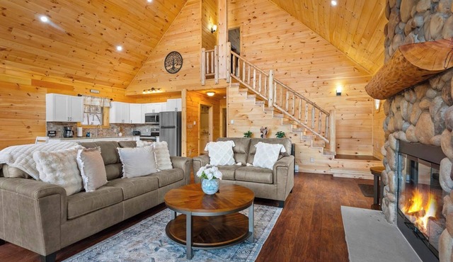 Grand Lakeview Luxury Log Cabin, Game room & Fire Pit, Near all baseball camps