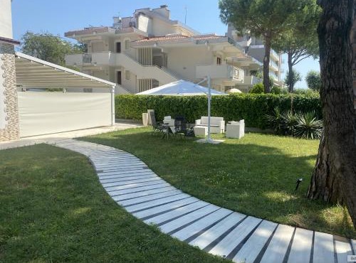GuestHost - Villa Augusta