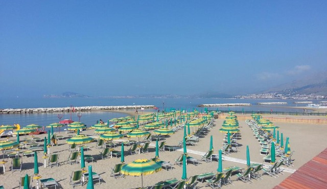 Guesthouse Holiday Formia beach