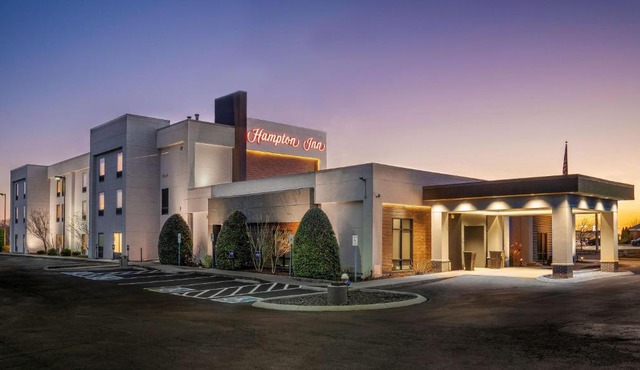 Hampton Inn - Springfield