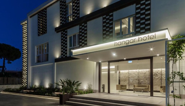 Hangar Hotel