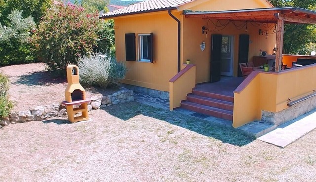 Holiday Home "Villetta Lampone" with Air Conditioning, Garden and Terrace