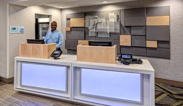 Holiday Inn Express Hotel & Suites Memphis Southwind by IHG