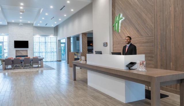 Holiday Inn & Suites Memphis Southeast-Germantown by IHG