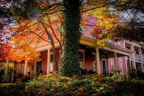Hollinger House
