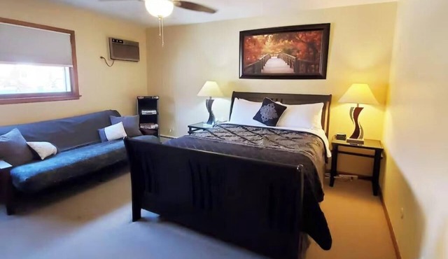 ~Home Comforts, Roku SmartTV, Fast WiFi~