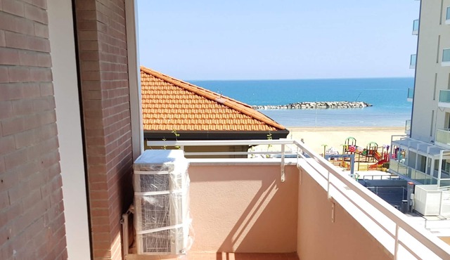 Homerez - Beautiful appartement for 6 ppl. with sea view and balcony at Viserba