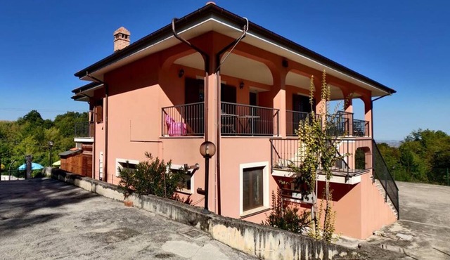 Homerez - Charming House in Abbateggio with Private Pool
