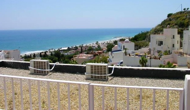 Homerez - Nice appartement 500 m away from the beach for 6 ppl. with shared pool