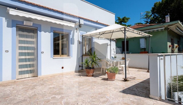 Homiday - Via Gramsci Azzurro, Three-room apartment with terrace