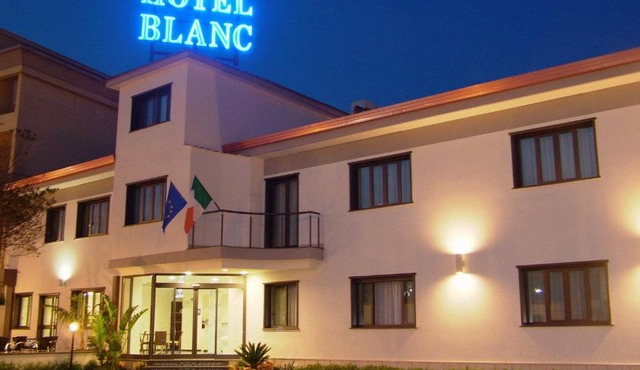 Hotel Blanc