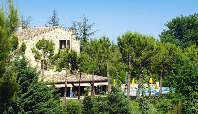 Hotel in Marche with Scenic Hiking Trails