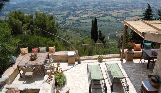 House/Villa - SpelloHouse with garden