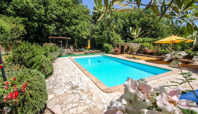 House with private pool. Quiet Location. Fenced/secured pool area