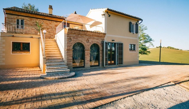 Il Brumale - Five Bedroom Villa, Sleeps 10