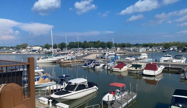 “ I’m Sittin’ On The Dock Of The Bay “