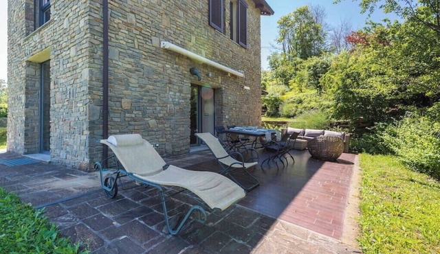 Independent panoramic villa/relax on the hills of Bologna