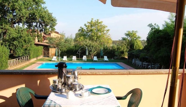 Independent villa with pool and large enclosed garden, located just 500 metres from the village of C