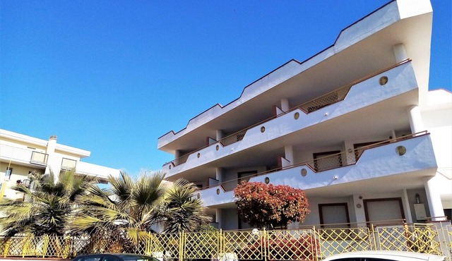 Coastal Comfort Stay in Villa Rosa