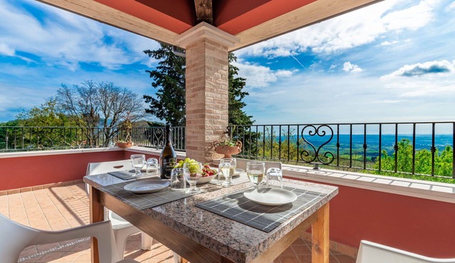 Italian Experience - Alloro Holiday Home