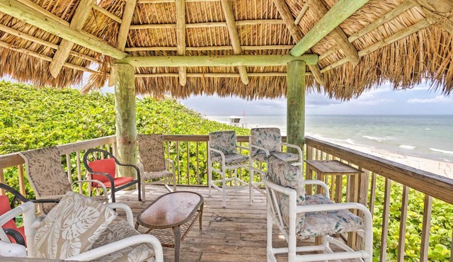 Jensen Beach Home: Walk to Beach Access!